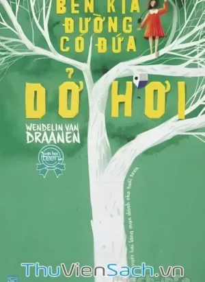 Bên Kia Đường Có Đứa Dở Hơi
